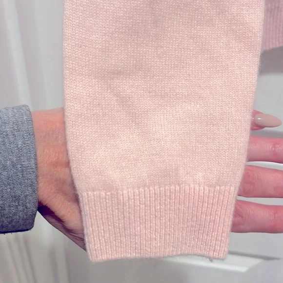 GANT 100% Cashmere V Neck Medium Sweater Pink luxury brand coastal preppy - Picture 5 of 11